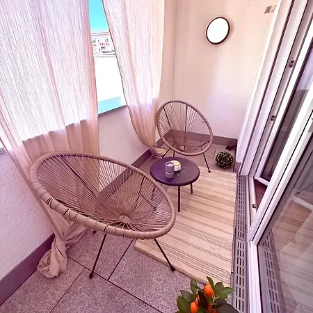 Stilvolles Mit Balkon - Zentrumsnah, Self Checkin * Аугсбург