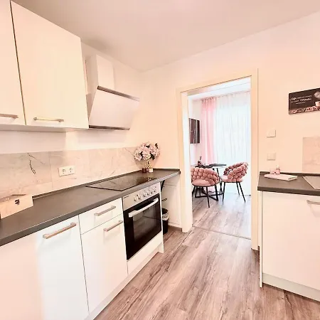 Apartment Zentrumsnah, Balkon, Amazon Prime,self Checkin *