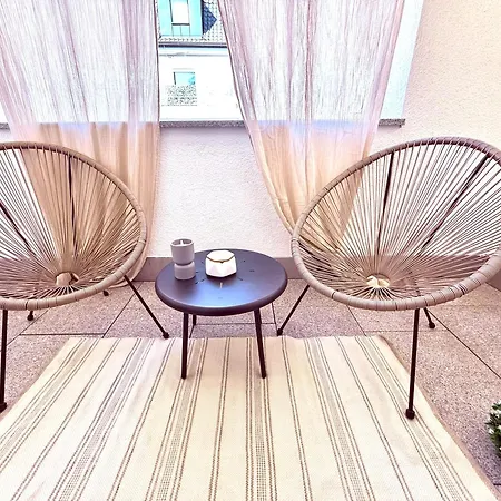 Stilvolles Mit Balkon - Zentrumsnah, Self Checkin *
