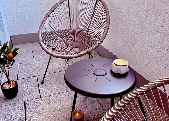 Zentrumsnah, Balkon, Amazon Prime,self Checkin Augsburg